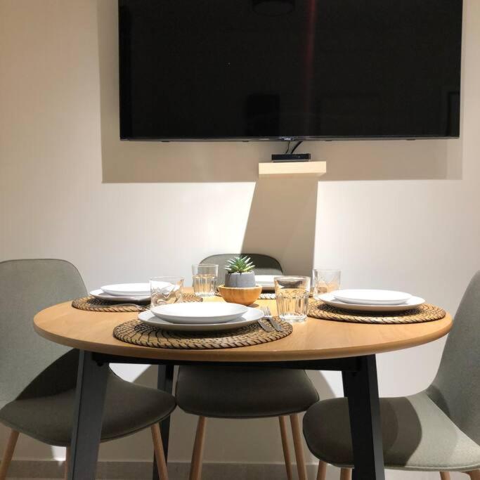 Eden Condo Athena Bagian luar foto